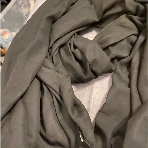 Scarves scarves scarves - Picture 2 of 13